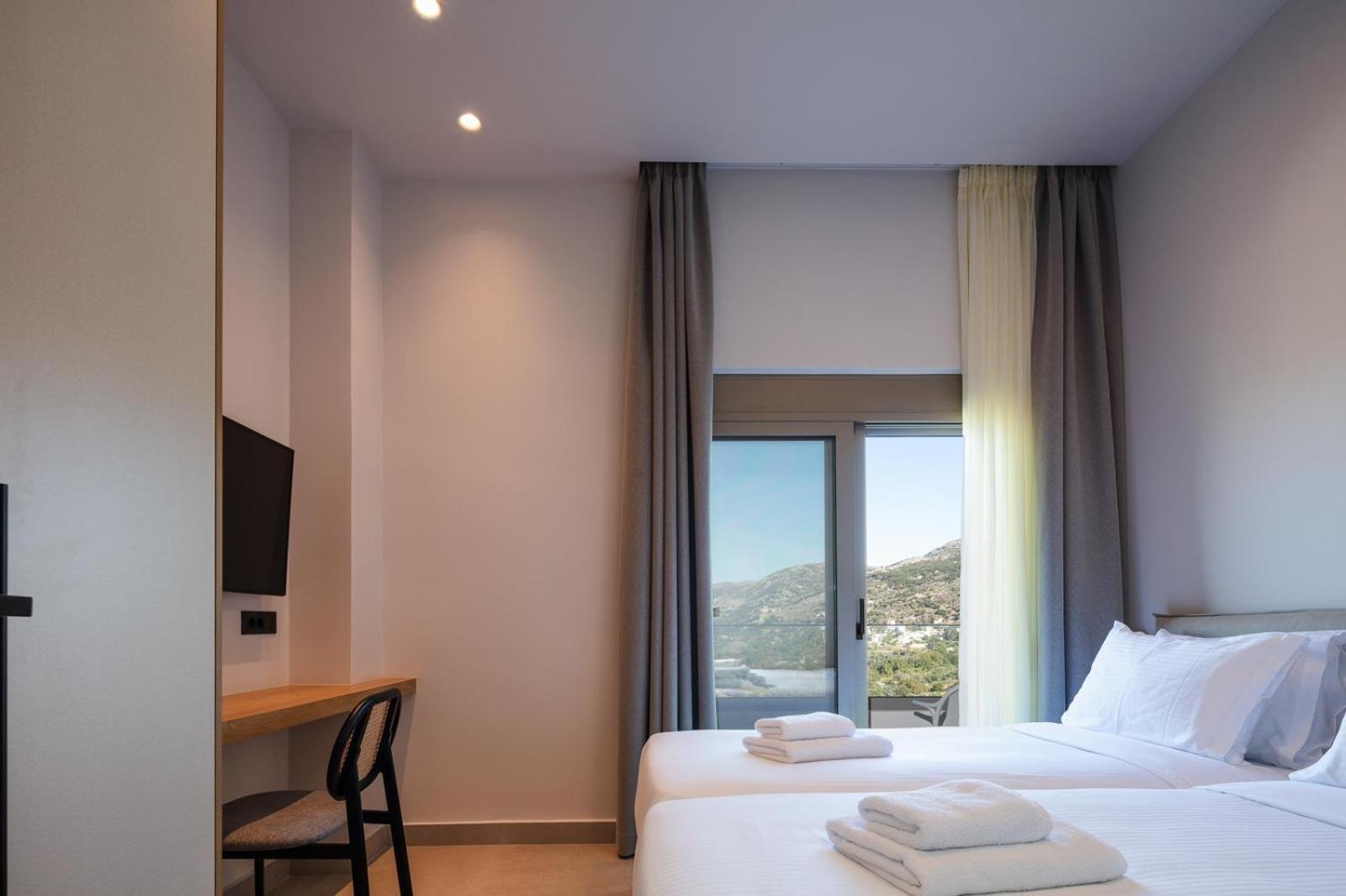 Panorama Luxury Suites Spilion Exterior photo